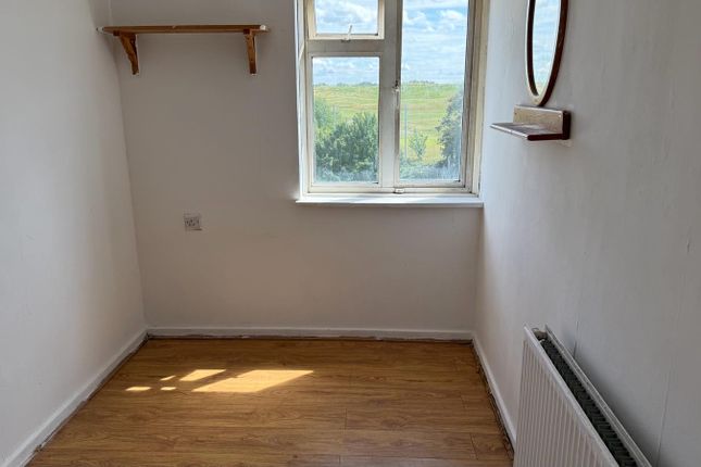 95, Convent Way, Southall photo 4