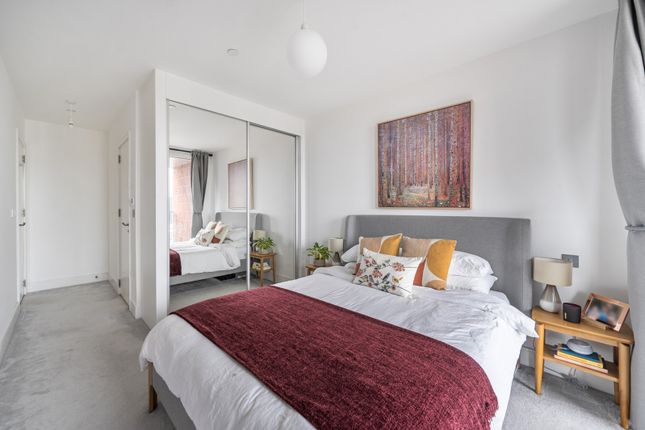 106 Ashwell House,, Healum Avenue, Southall photo 4