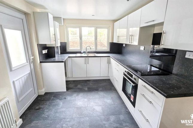 26, St. Peters Road, Milford Haven photo 2