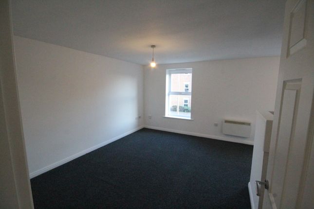 17, Ivatt Drive, Crewe photo 4