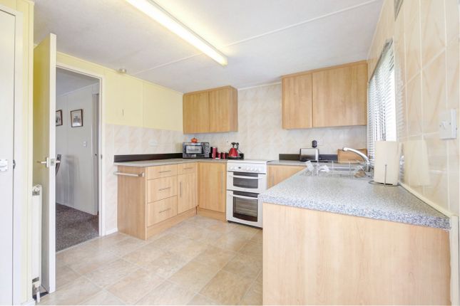 403, Lion House Park, Mill Road, Hailsham photo 2