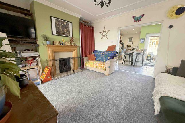 9 Highland Terrace, Pontarddulais, Swansea photo 4
