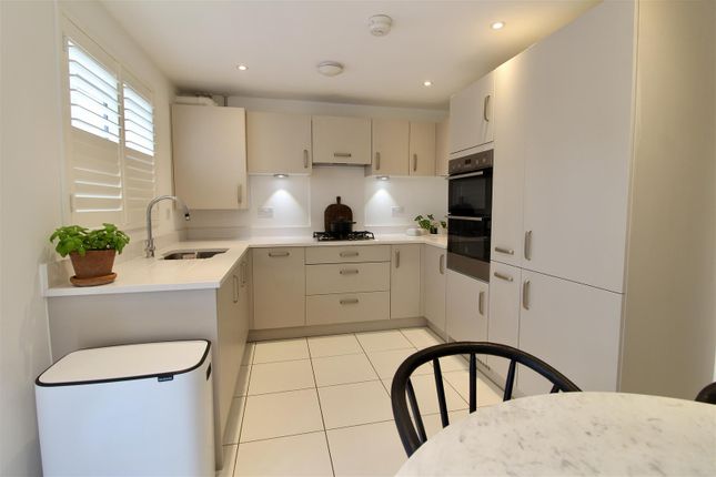 7, Bellflower Close, Bristol photo 4