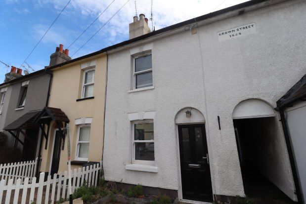 Cottage to rent in Crown Street, Brentwood