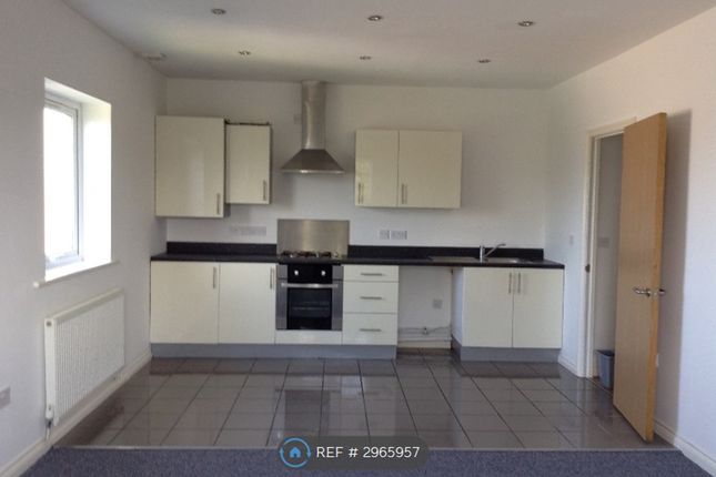 Flat, Christleton Close, Prenton photo 2