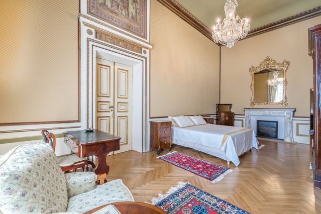 Triplex for sale in Via Del Portico, 10, Lucca, It