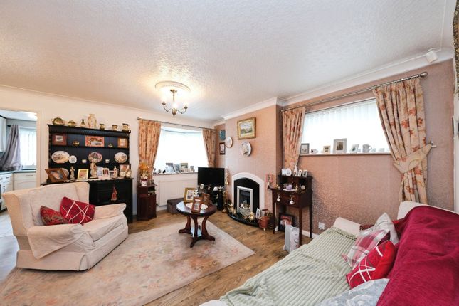 19, Greendale Close, Mansfield photo 3