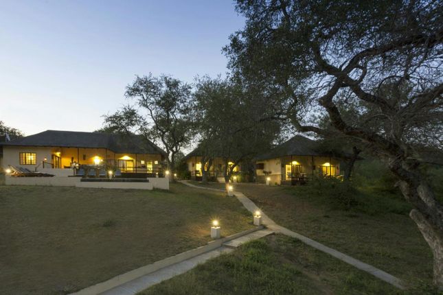 Lodge for sale in Parsons, Hoedspruit, Limpopo Province