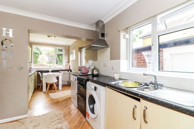 40 Kindersley Way, Abbots Langley photo 4