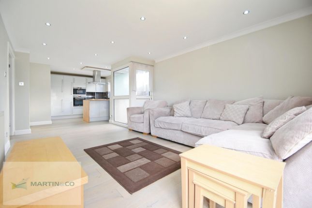 73, Peregrine Road, Sunbury On Thames photo 4