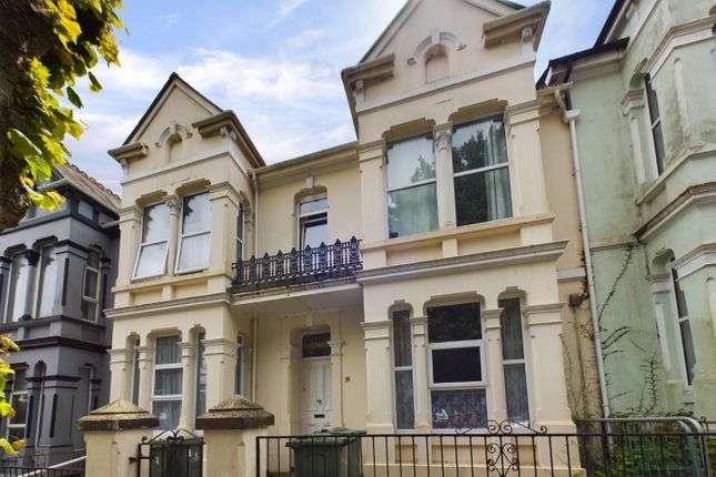 Thumbnail Flat to rent in Connaught Avenue, Plymouth, Devon
