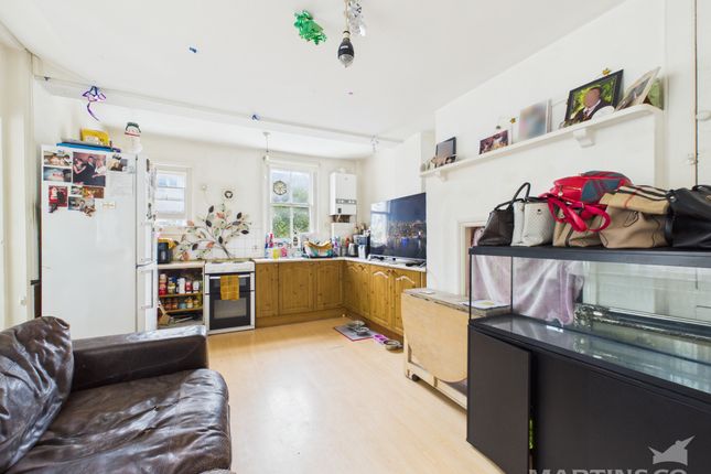 38, Wood Street, Bognor Regis photo 2