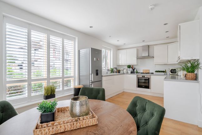 Flat 2, Windmill Apartments, 30, Roman Road, Brighton photo 4