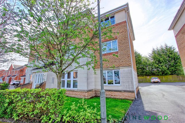 Flat for sale in Lincoln Way, North Wingfield, Chesterfield, Derbyshire