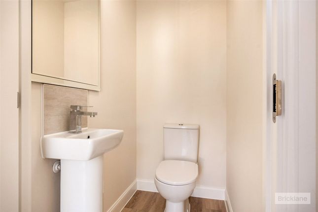 16, Skelton Drive, Bury St. Edmunds photo 4