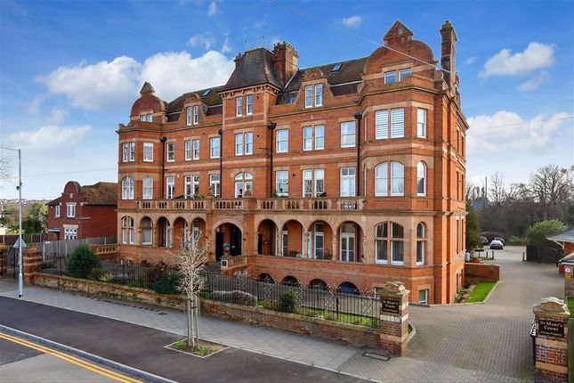 Flat for sale in Station Road, Pier Heights, Herne Bay, Kent