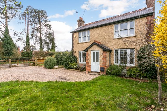 Cottage for sale in Featherbed Lane, Holmer Green