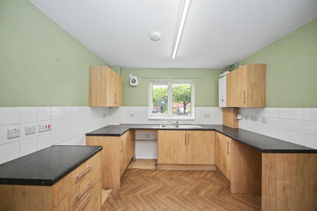 11 Cameron Croft, Chorley photo 5