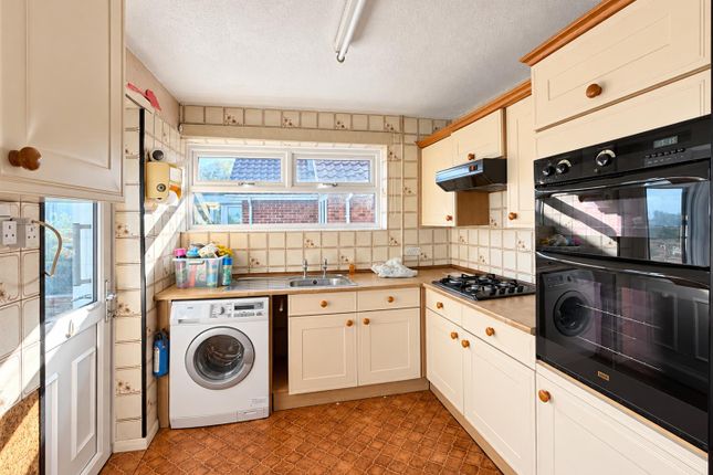 40, Westfield Road, Eastbourne photo 3