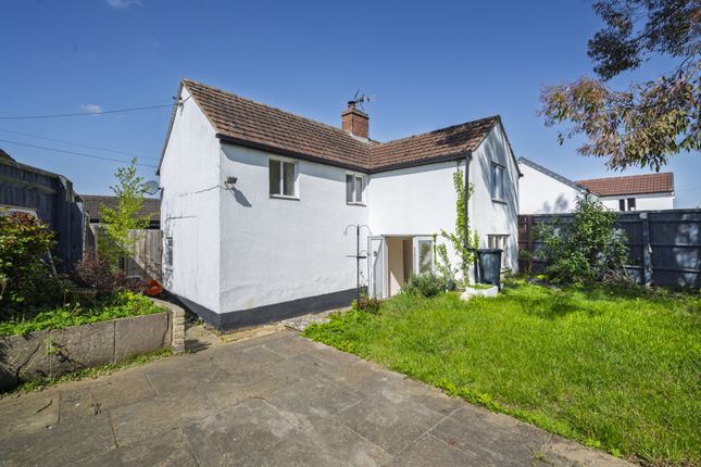 84, WESTROP, SWINDON photo 3