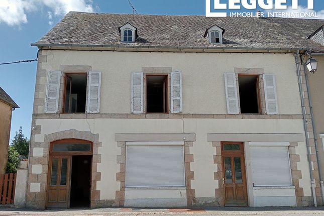 Villa for sale in Lapleau, Corrèze, Nouvelle-Aquitaine