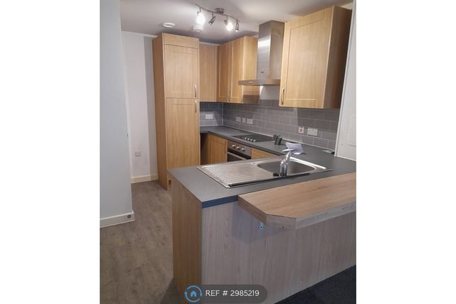 Apartment, Spinning Gate Barton Road, Urmston, Manchester photo 2