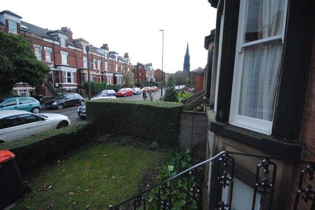 Street View Of A Residential Terrace With A Small ...