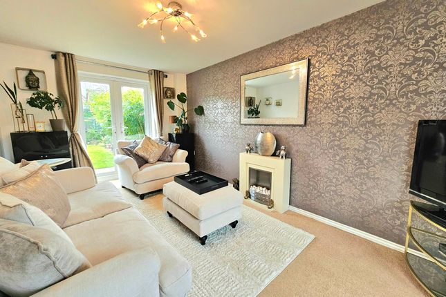 15 Jackdaw Road, Birmingham photo 3