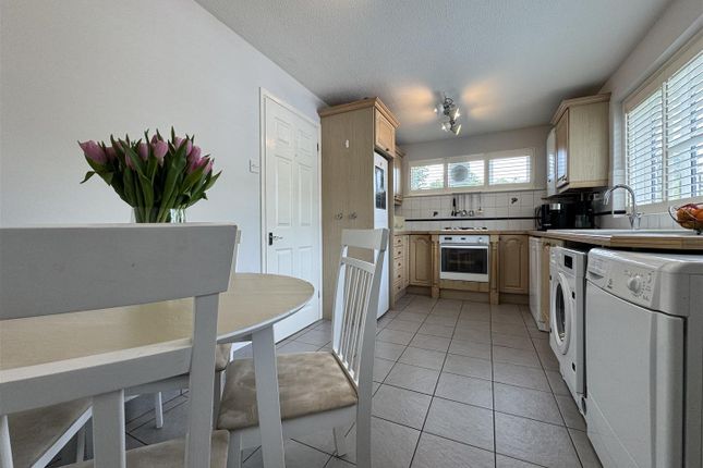 End terrace house for sale in Garnon Mead, Coopersale, Epping