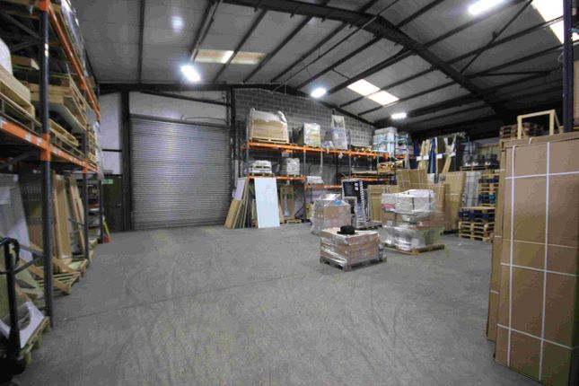 Thumbnail Warehouse to let in Lower Road, Maidstone