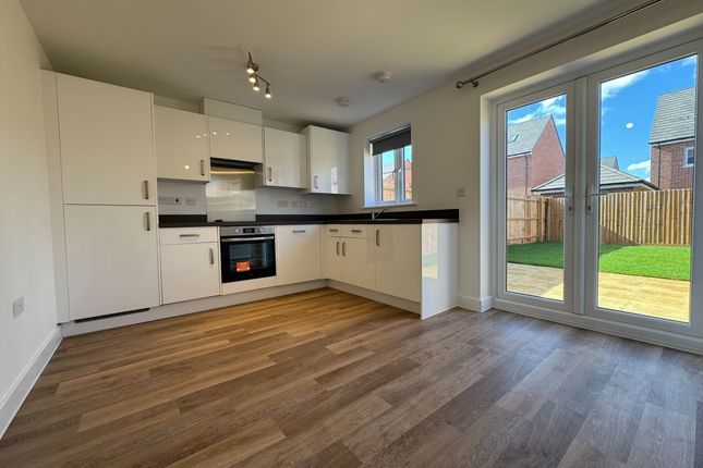 6, Stowe Street, GRANTHAM photo 2