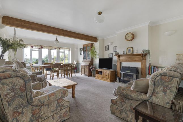 8, Orchard Drive, Meopham Gravesend photo 2