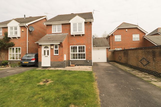 Thumbnail Detached house to rent in Elsham Way, Swindon