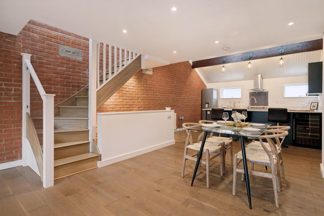 2 Bell House, Elm Grove, London, Elm Grove, London, London photo 4