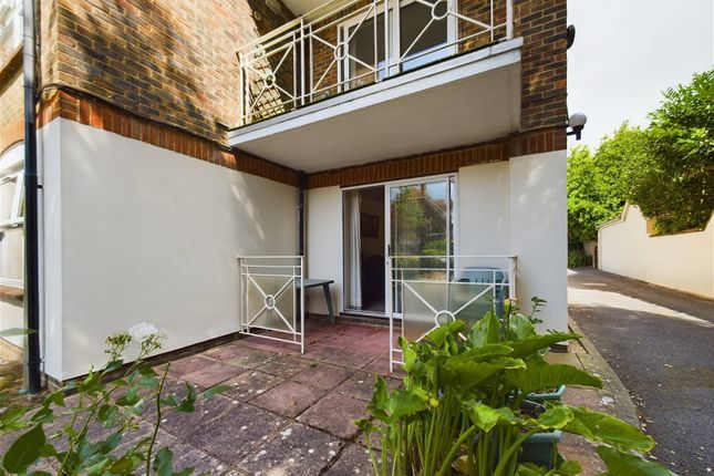 Flat for sale in Chester Lodge, 26, Lansdowne Road, Worthing