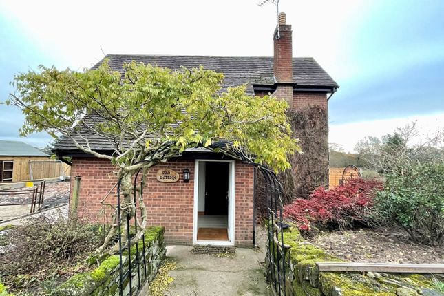 Thumbnail Cottage to rent in Moors Farm, Whitehouse Lane, Codsall, Wolverhampton
