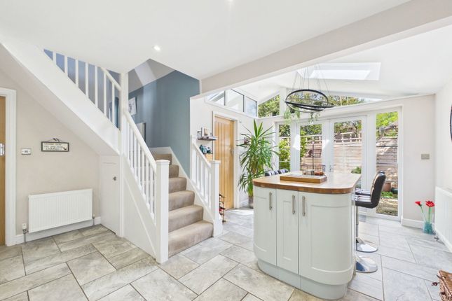 17, Nepfield Close, Worthing photo 4
