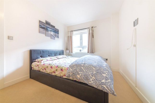 1 Bed Flat For Sale In Nickleby Apartments 16 Grove