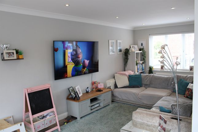 Aspen Drive, Sleaford photo 3