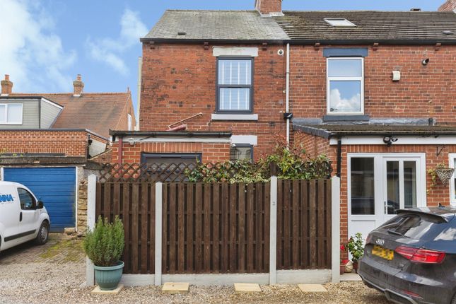 2, Greenside, Wakefield photo 2