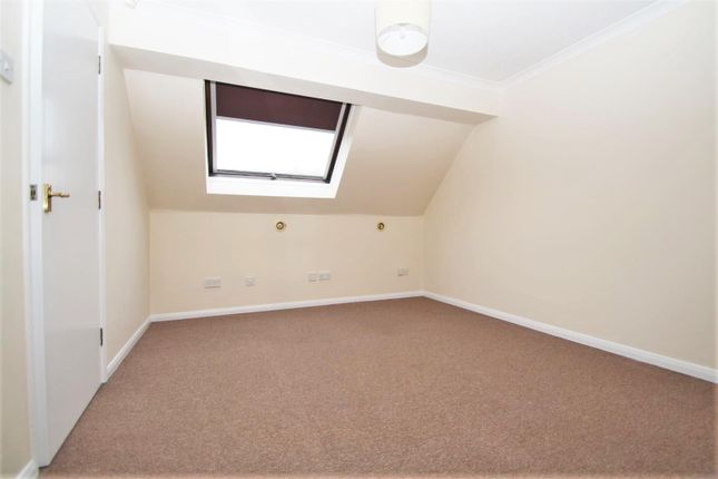 West Wycombe Road, High Wycombe photo 4