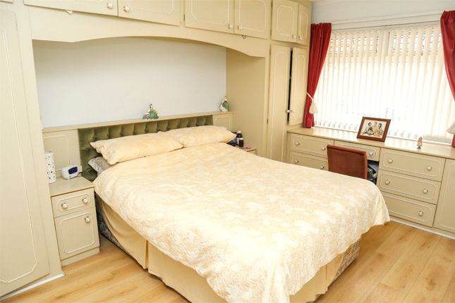 104, Russell Street, North Lanarkshire photo 4