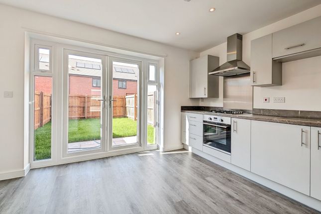 6 Yealm Close, Chellaston, Derbyshire photo 3