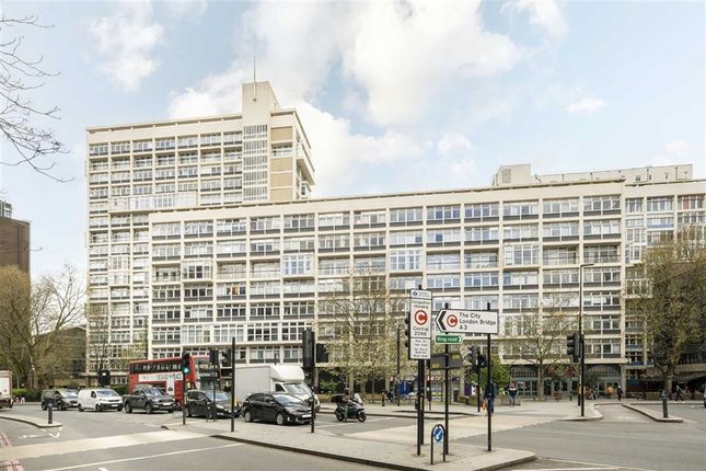 Thumbnail Flat for sale in Newington Causeway, London