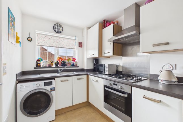 14, Medora Close, Market Harborough photo 3