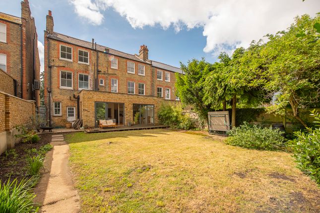 16, Hillbury Road, London photo 4