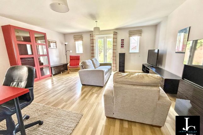 15, Little Green Avenue, Telford photo 4