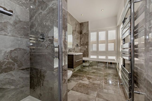 8646631-Interior08-800.Jpg