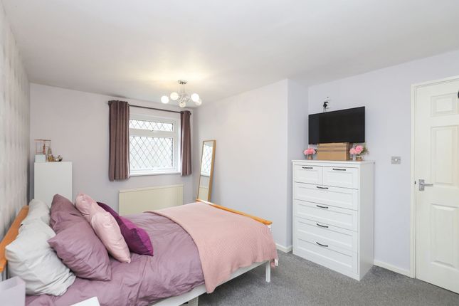 Terraced house for sale in Clayton Hollow, Waterthorpe