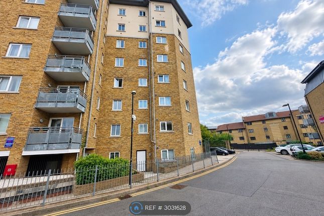 Flat, Augustine Bell Tower Pancras Way, London photo 3